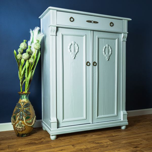 Wardrobe Assembly in Bellevue